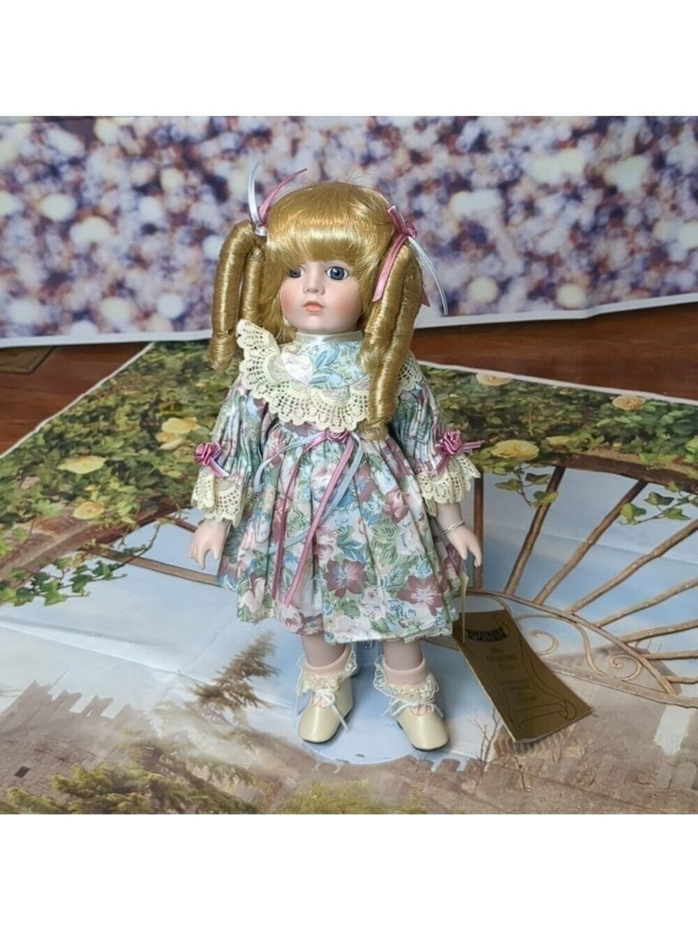 Seymour Mann doll collectors guild Abigail porcelain doll